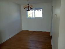 Single home in Carleton Heights with fenced-in private yard. - Photo 2