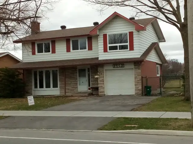 Single home in Carleton Heights with fenced-in private yard. - Photo 20