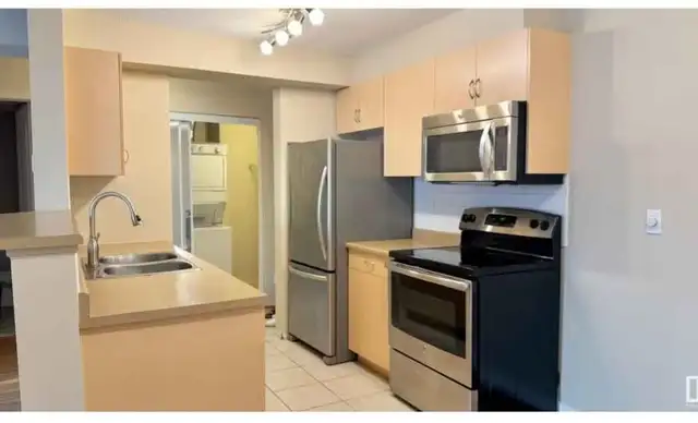 Room For Rent - Photo 4