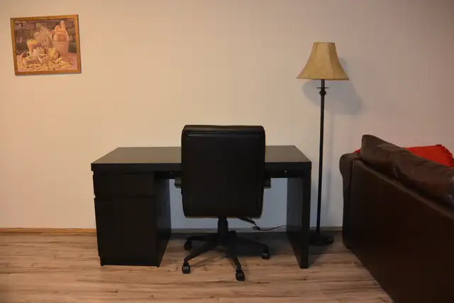 Furnished 2-bedroom, 1-bathroom suite for rent in Drayton Valley - Photo 3
