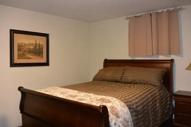 Furnished 2-bedroom, 1-bathroom suite for rent in Drayton Valley - Photo 7