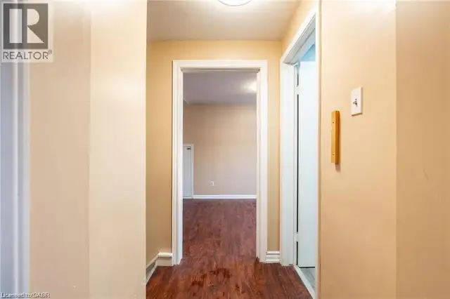 2 Beds, 1 Bath Upper House Unit for Rent | Hamilton - Photo 4