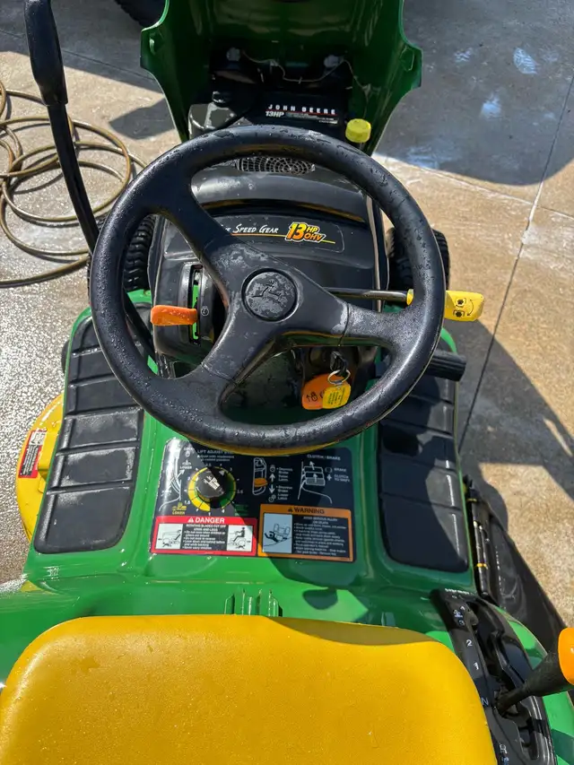 John deer lt 133 - Photo 5