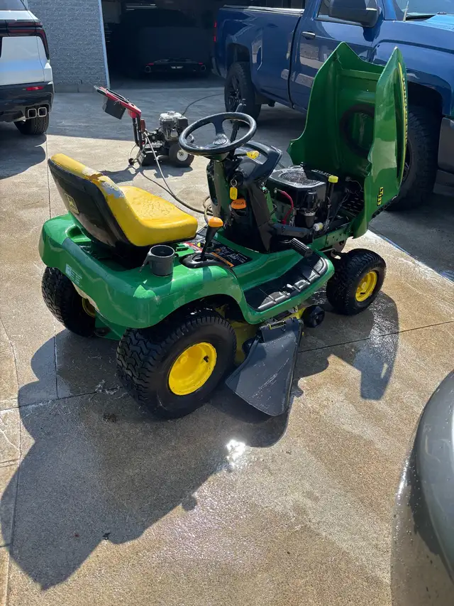 John deer lt 133 - Photo 6