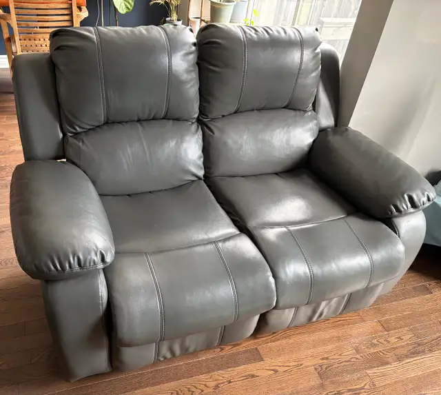 Moving Sale- Leather recliner sofa - Loveseat - Photo 2