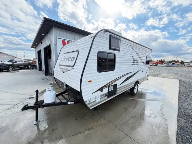 2019 JAYCO JAYFLIGHT 175RD SLX  2,910lbs FINANCING AVAILABLE