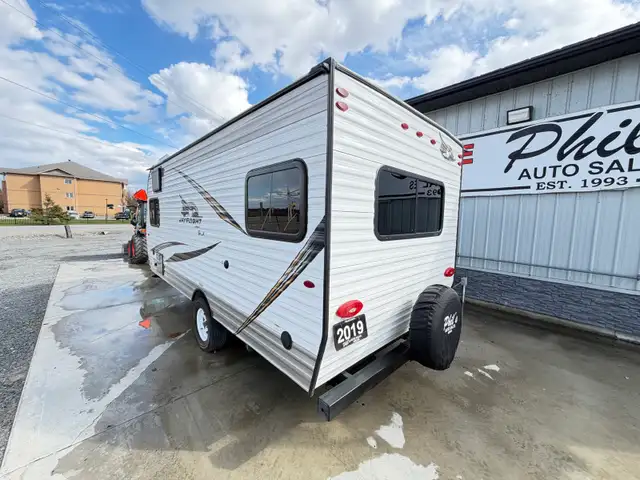 2019 JAYCO JAYFLIGHT 175RD SLX  2,910lbs FINANCING AVAILABLE - Photo 4