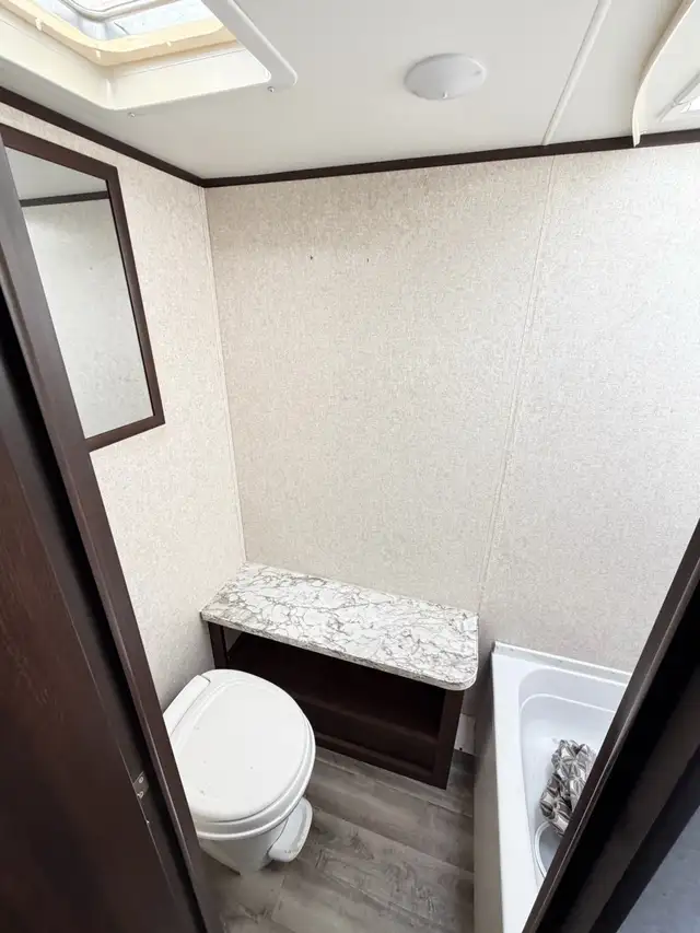 2019 JAYCO JAYFLIGHT 175RD SLX  2,910lbs FINANCING AVAILABLE - Photo 13