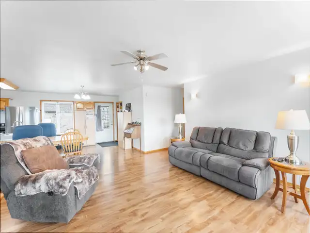 OPEN HOUSE SUNDAY, MAY 10...6 FRANCIS DRIVE LDB, WATER FRONT! - Photo 5
