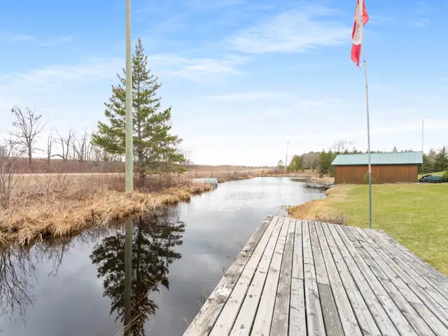 OPEN HOUSE SUNDAY, MAY 10...6 FRANCIS DRIVE LDB, WATER FRONT! - Photo 10