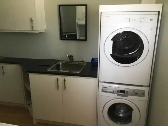 2½ neuf Meublé – Lac Beauport – Libre… $250/sem - Photo 3