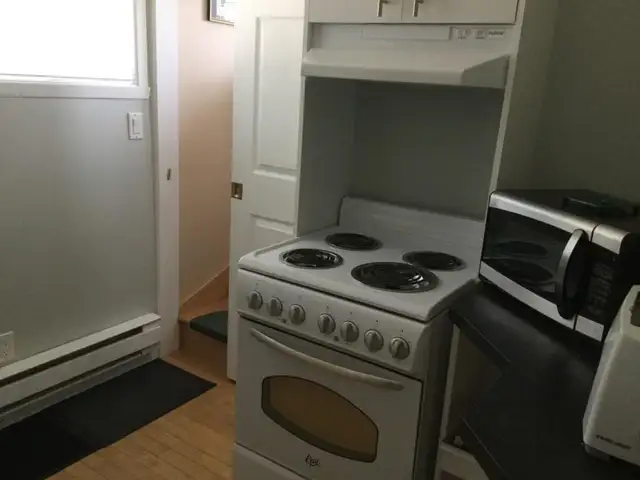 2½ neuf Meublé – Lac Beauport – Libre… $250/sem - Photo 4