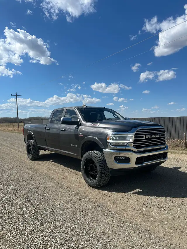 2022 dodge ram 3500 diesel - Photo 2