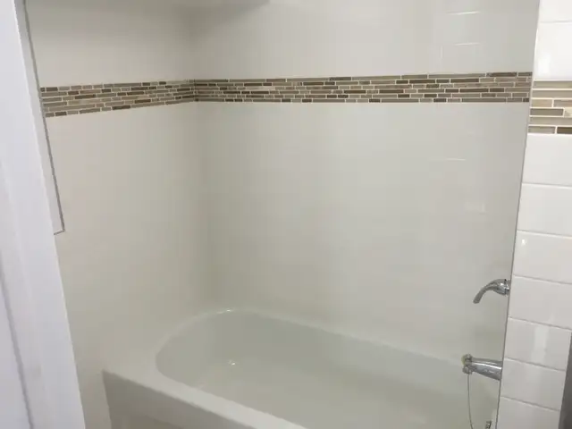 Fully renovated one bedroom - Photo 7
