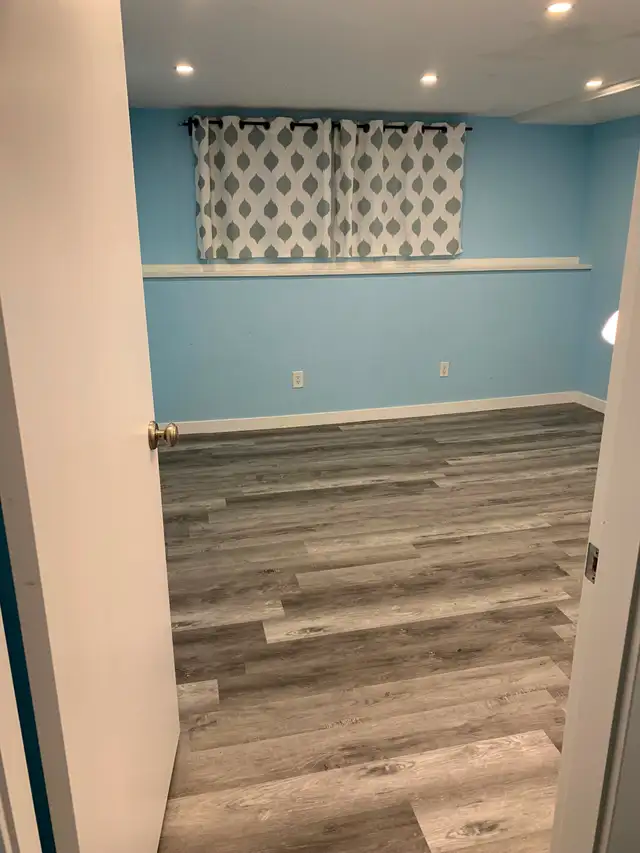 Furnished Private Room for rent Moody Park - Bus 112, 101, 155, - Photo 2