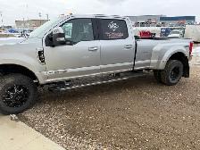 2019 F350 Dually LOW KM