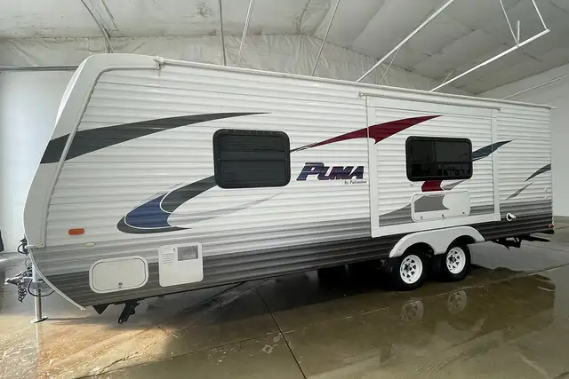 2012 Palomino Puma 22KRB – Pre-Owned Light Weight Travel Trailer - Photo 6