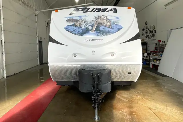 2012 Palomino Puma 22KRB – Pre-Owned Light Weight Travel Trailer - Photo 8