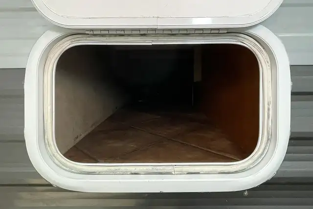 2012 Palomino Puma 22KRB – Pre-Owned Light Weight Travel Trailer - Photo 11