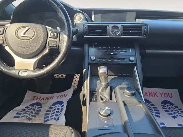2017 Lexus IS 300 - Photo 10