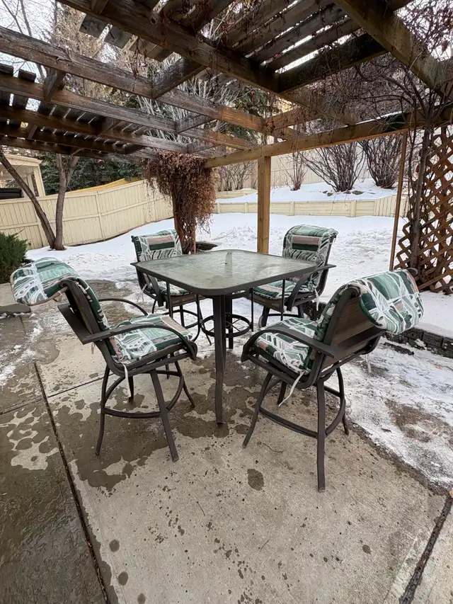Patio Set for sale