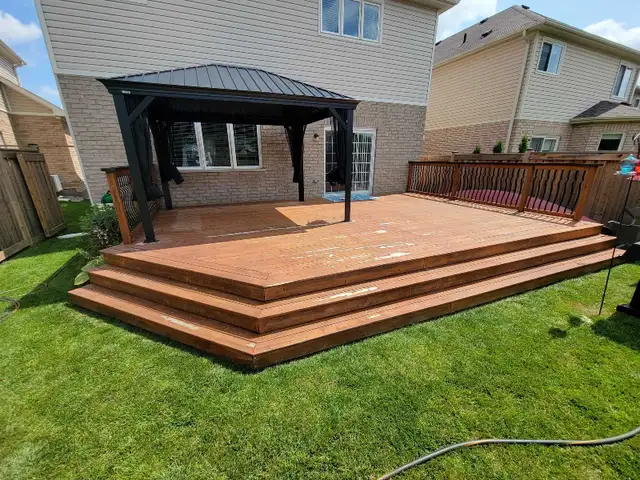 Pressure Washing - Photo 4