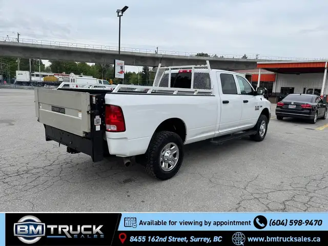 2018 Ram 3500 SXT Crew Cab / 8 Ft Long Box / Power Lift Gate - Photo 9