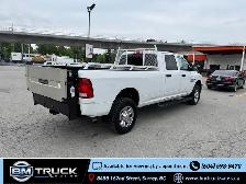 2018 Ram 3500 SXT Crew Cab / 8 Ft Long Box / Power Lift Gate - Photo 9