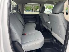 2018 Ram 3500 SXT Crew Cab / 8 Ft Long Box / Power Lift Gate - Photo 18