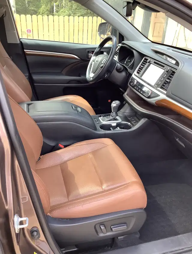 2019 Toyota Highlander Limited AWD - Photo 3
