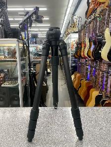 Induro CX214 Carbon Tripod