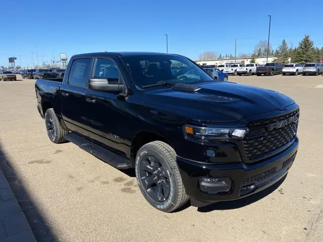 2026 Ram 1500 Express - Photo 3