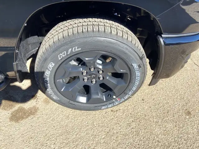2026 Ram 1500 Express - Photo 4