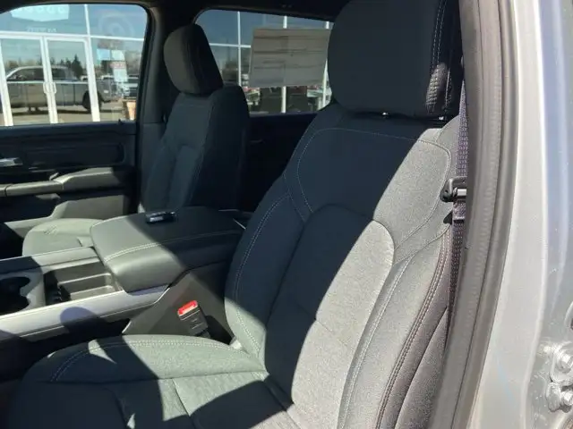 2026 Ram 1500 Express - Photo 12