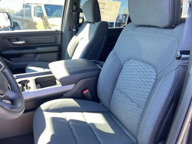 2026 Ram 1500 Express - Photo 11