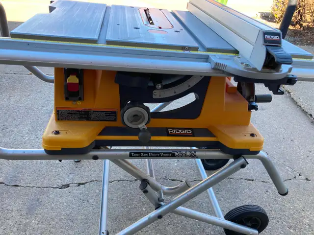 RIDGID 10' TABLESAW WITH WHEELED STAND AND ACCESSORIES - Photo 4