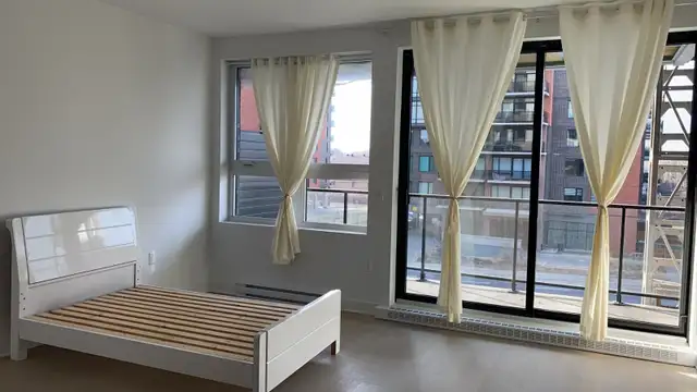 studio neuf à louer à Opus condo