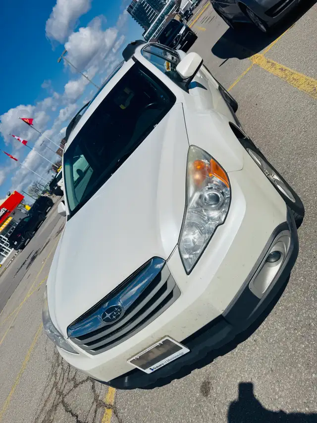 2012 Subaru Outback AWD 3.6R ( LOW KM ) - Photo 2