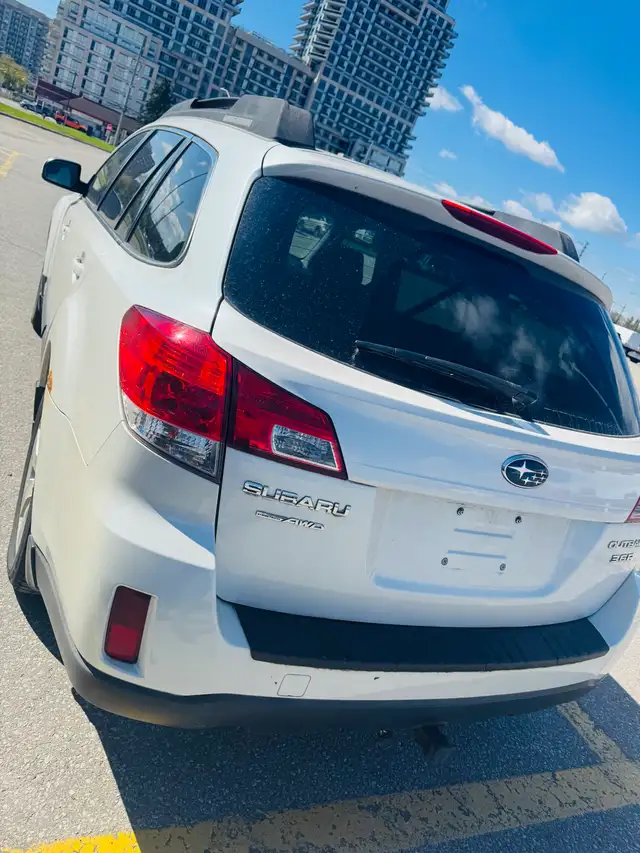 2012 Subaru Outback AWD 3.6R ( LOW KM ) - Photo 5