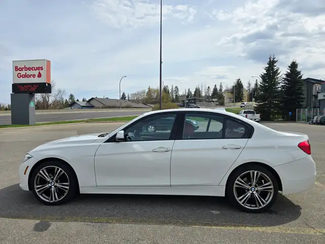 2017 BMW 3 Series xDrive Low KMs  1 Claim less than 3k - Photo 8