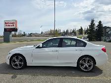 2017 BMW 3 Series xDrive Low KMs  1 Claim less than 3k - Photo 8