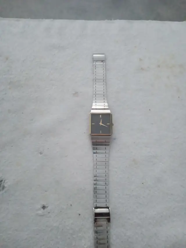 1 montre PULSAR Quartz PLAQUÉE OR, pour bricoleur ou pièces - Photo 2