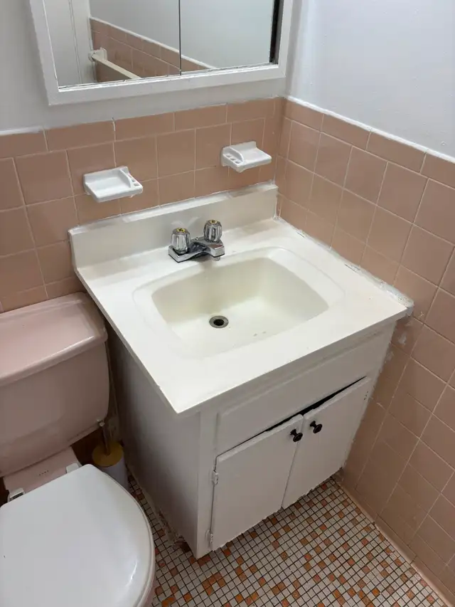 2 1/2 June Westmount heat hot water, walk to MUHC Glen Hospital - Photo 4
