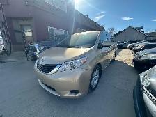 2011 Toyota Sienna LE NEW SAFETY CLEAN TITLE 8 PASSENGER - Photo 2