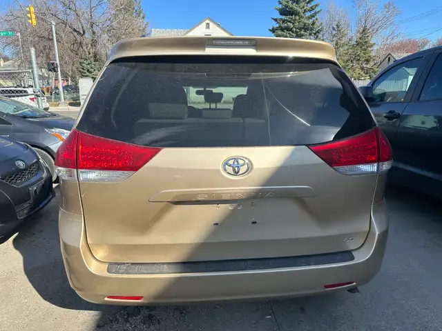 2011 Toyota Sienna LE NEW SAFETY CLEAN TITLE 8 PASSENGER - Photo 5