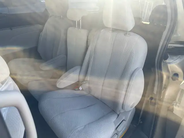 2011 Toyota Sienna LE NEW SAFETY CLEAN TITLE 8 PASSENGER - Photo 7