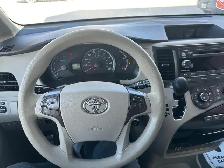 2011 Toyota Sienna LE NEW SAFETY CLEAN TITLE 8 PASSENGER - Photo 11