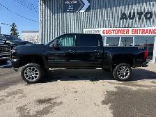 2016 Chevrolet Silverado 1500 LT / 5.3L V8 - Photo 2