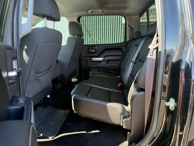 2016 Chevrolet Silverado 1500 LT / 5.3L V8 - Photo 11