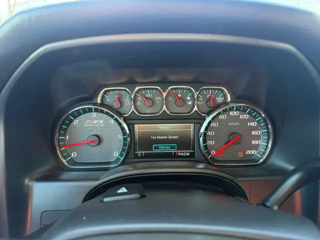 2016 Chevrolet Silverado 1500 LT / 5.3L V8 - Photo 15